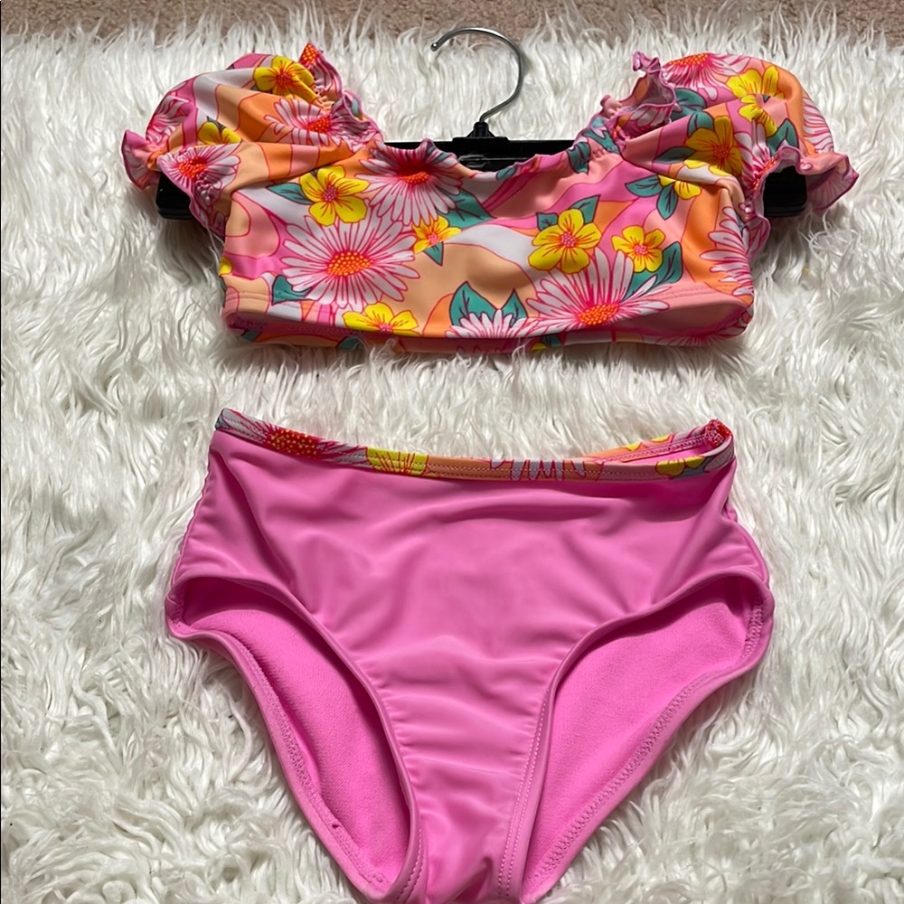 Cat & Jack Pink and Orange Bikini Set with Puff Sleeves( like new)